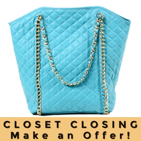 Amrita Singh Handbags - Amrita Singh quilted faux leather purse